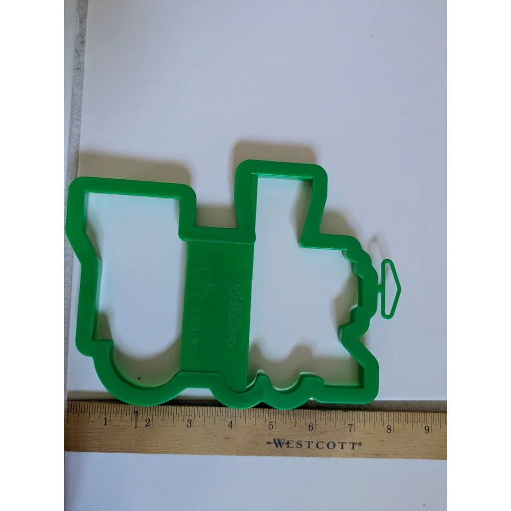 Wilton Giant Cookie Cutter Set 3 Piece Train Teddy Bear Hand Green Orange